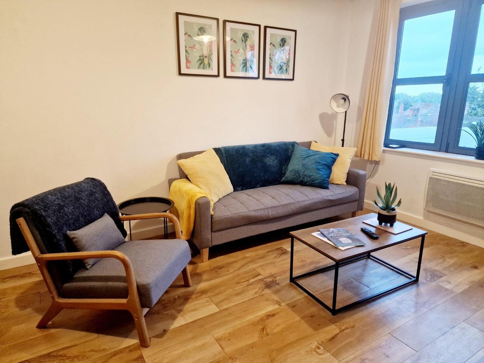Vibrant Cosy 2 Bedroom Apartment Ковентри Экстерьер фото